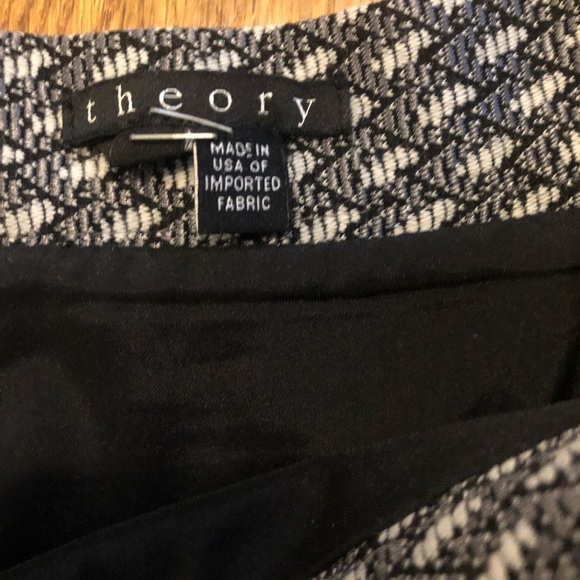 Theory printed skirt - Picture 3 of 3